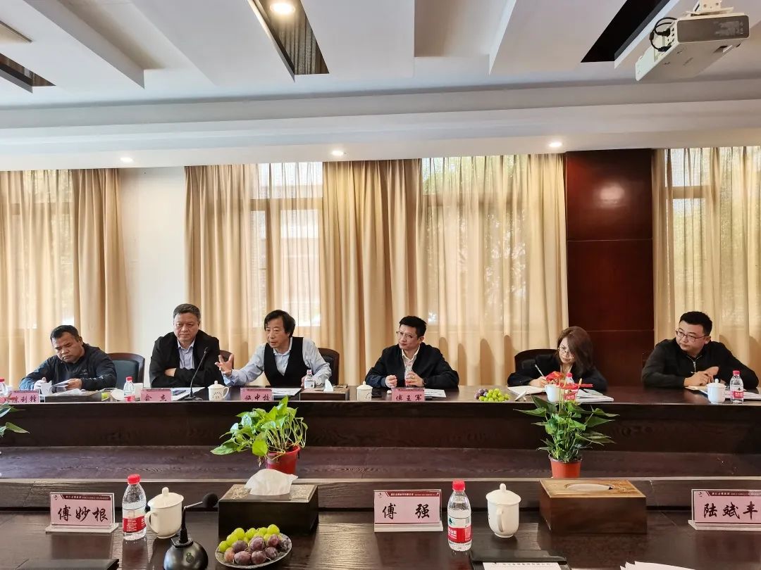 众安集团考察团一行走访球王会集团