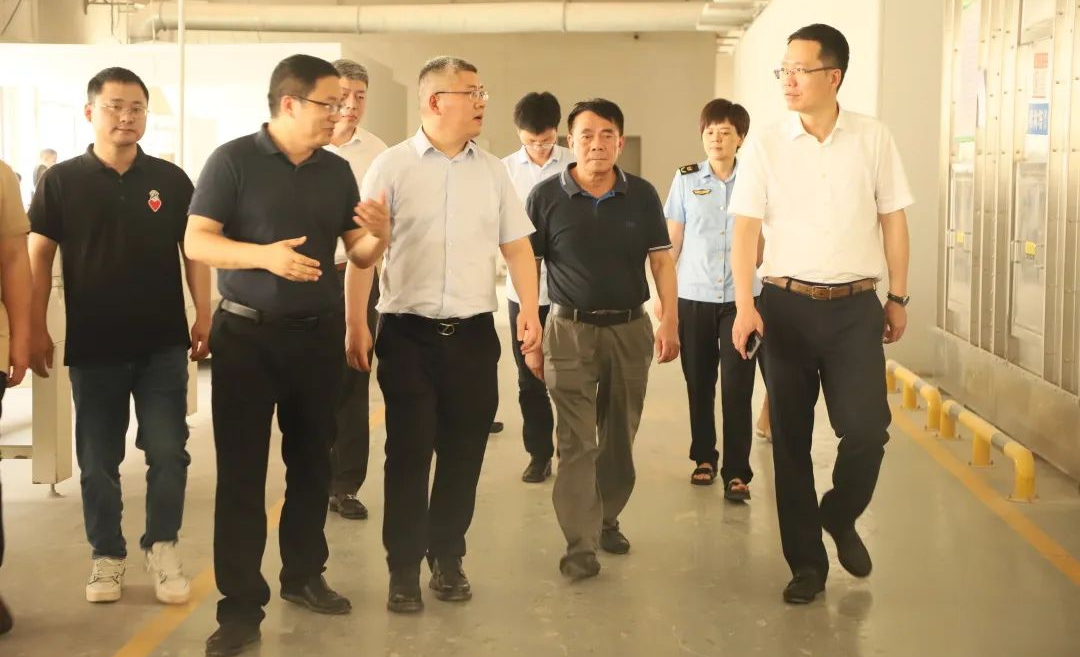 杭州市生态情形局萧山分局党委书记、局长莫勤恒一行莅临我司调研指导